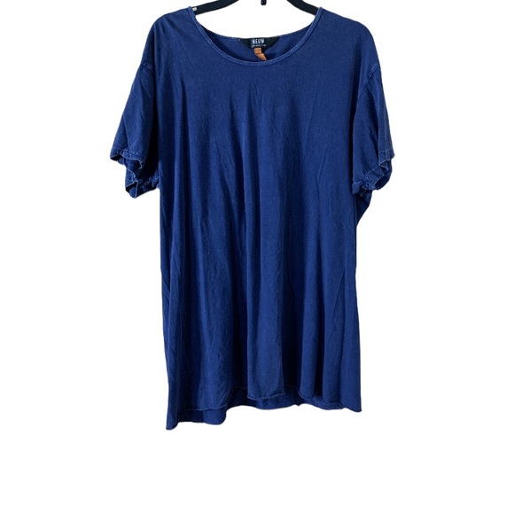 Neuw Other - Neuw short sleeve rolled hem t-shirt